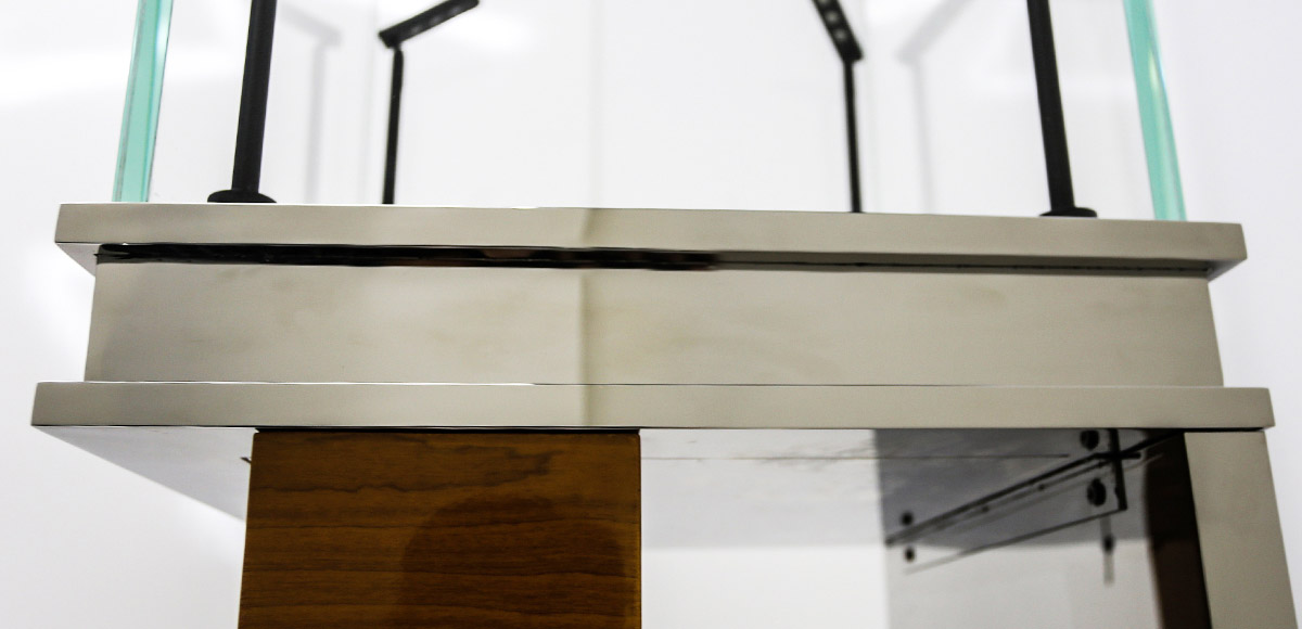 SIMPLE STYLE METAL WATCH SHOWCASE WITH LIGHTS AND LOCK MANUFACTURER