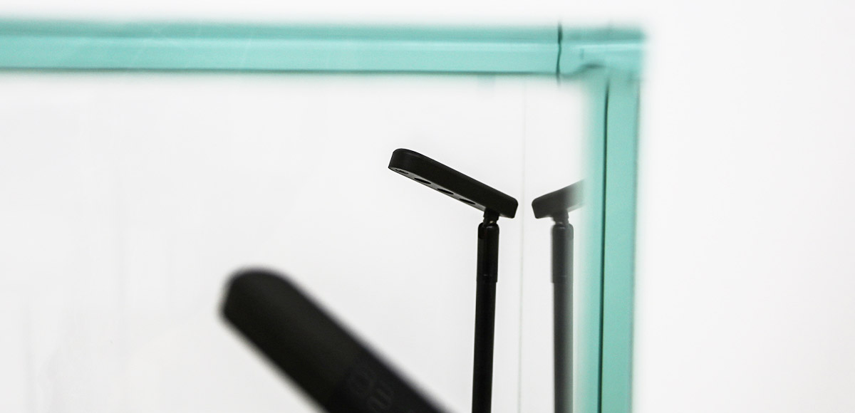 SIMPLE STYLE METAL WATCH SHOWCASE WITH LIGHTS AND LOCK