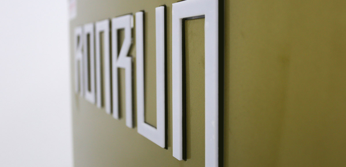 Watch STORE FURNITURE DESIGN