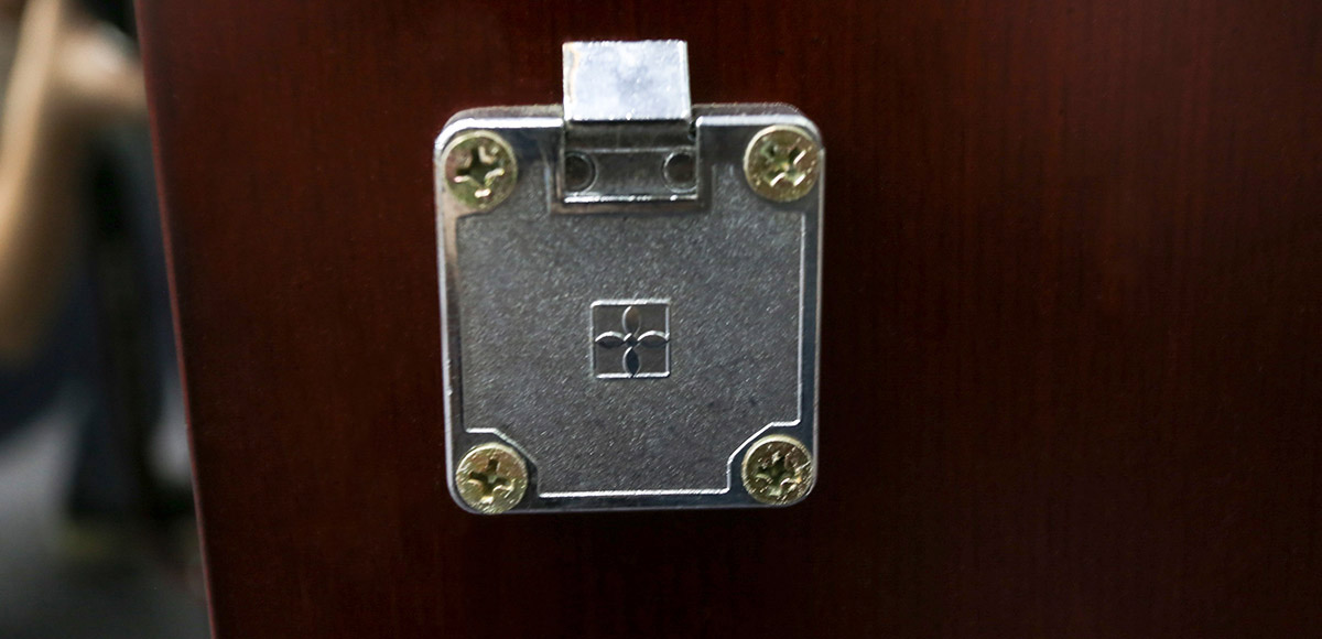 LUXURY Watch SHOWCASE DESIGN WITH STORAGE CABINETS