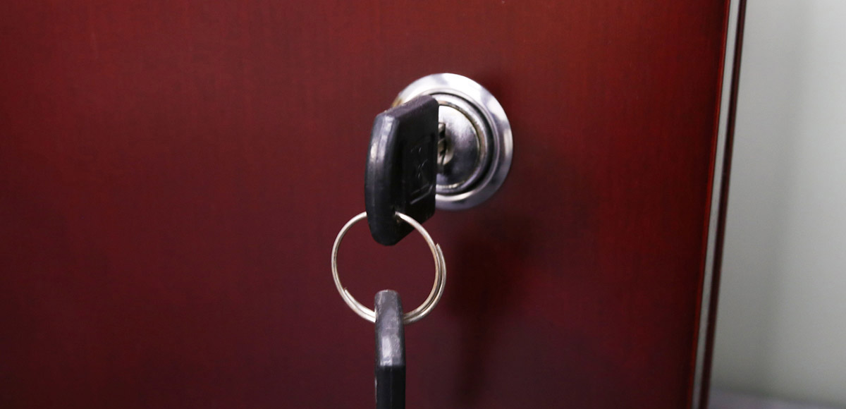 LUXURY Watch SHOWCASE DESIGN WITH STORAGE CABINETS