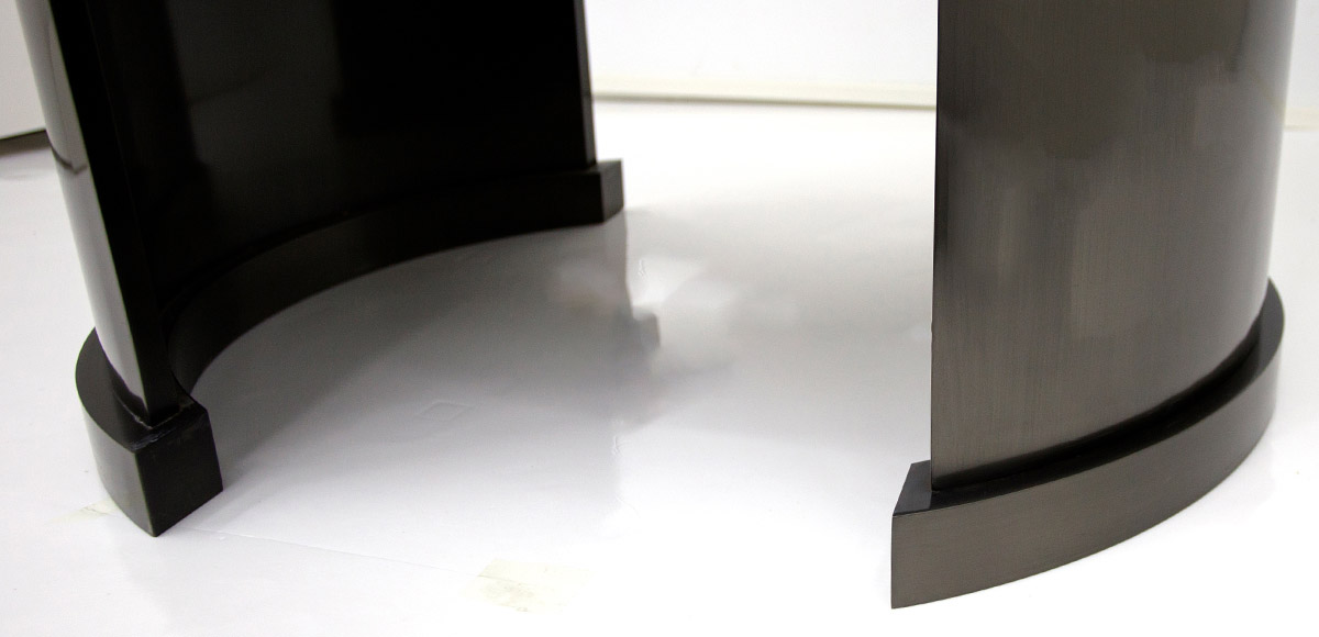 BLACK ROUND WATCH DISPLAY SHOWCASE WITH LIGHT