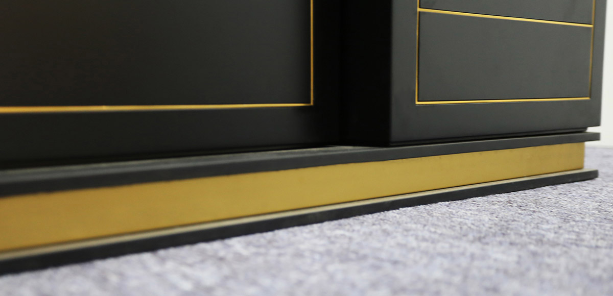 jewelry storage cabinet table for luxury boutiques