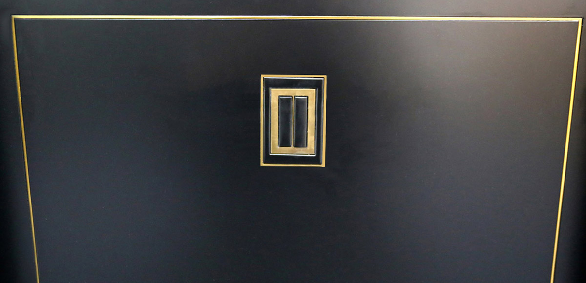 jewelry storage cabinet table for luxury boutiques