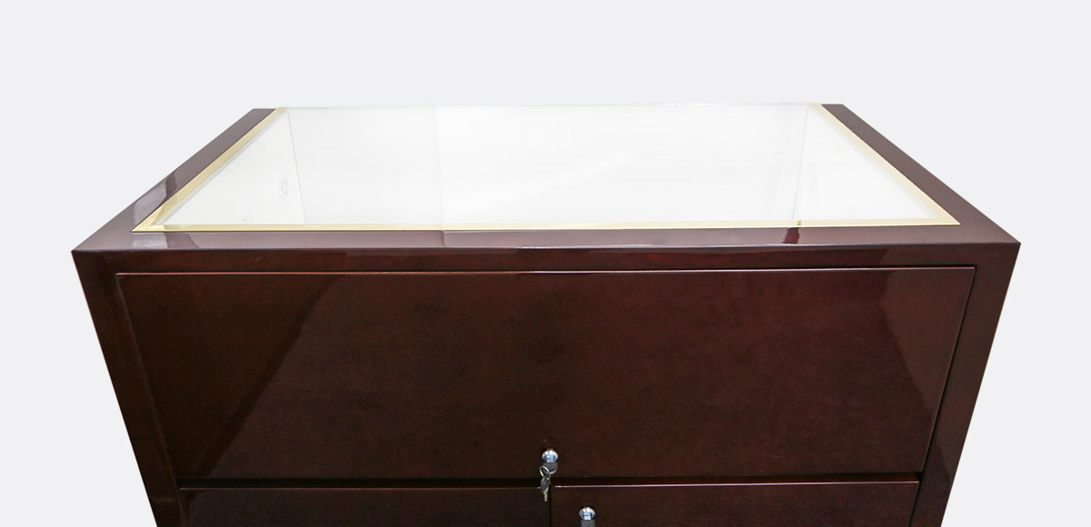 AMERICAN STYLE WOODEN Watch showcase WITH LIGHTS AND STORAGE