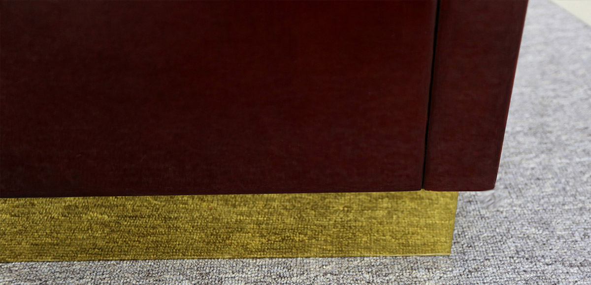 AMERICAN STYLE WOODEN Watch showcase WITH LIGHTS AND STORAGE